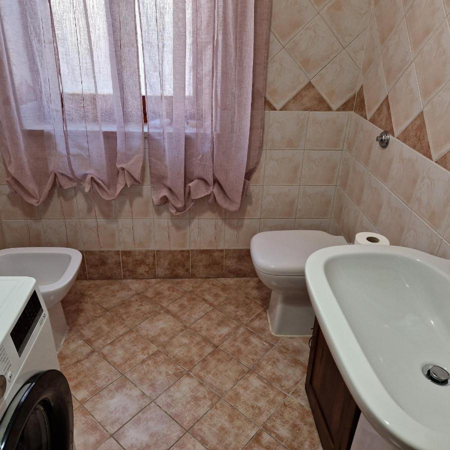 Appartamento Casa Vostra Bosa Esterno foto