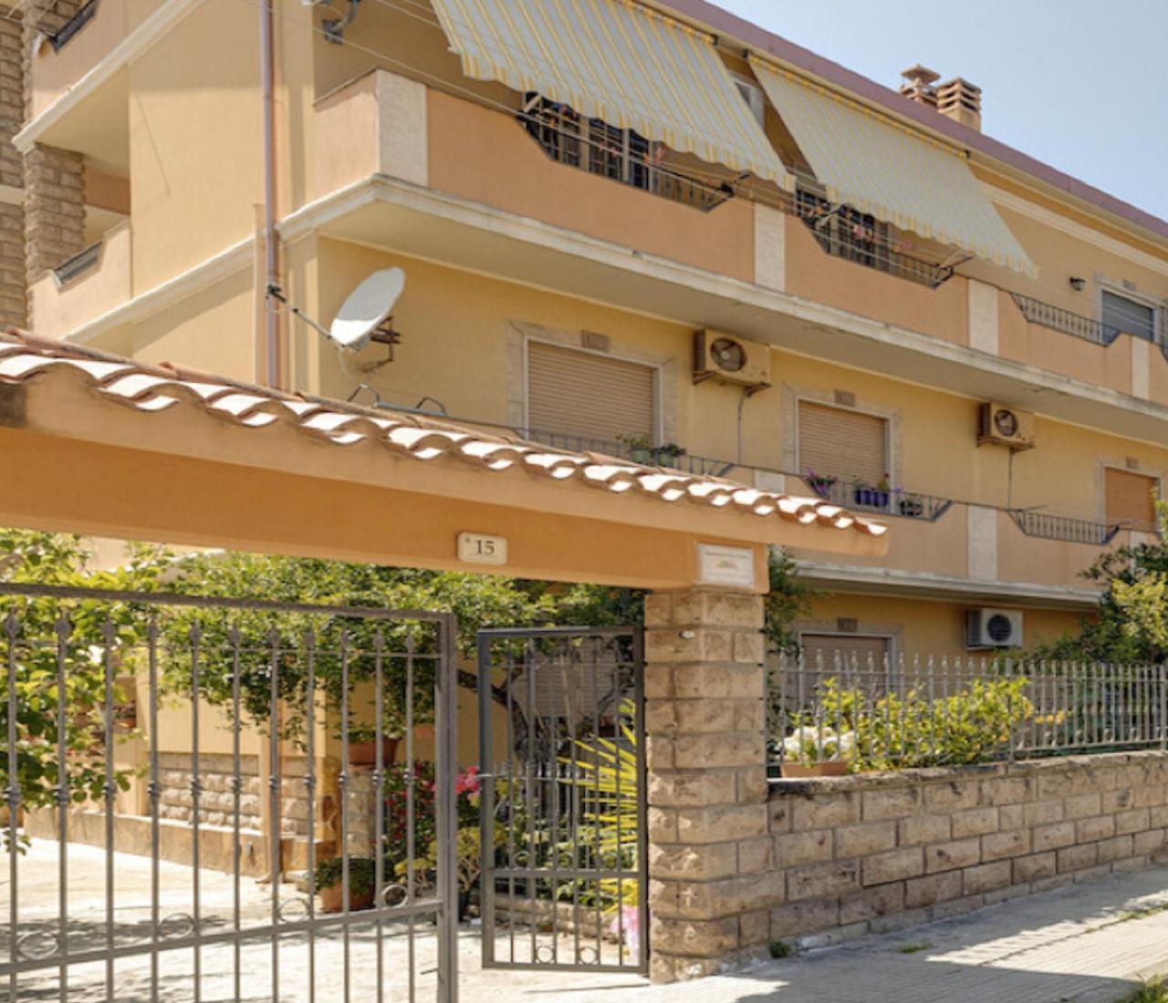 Appartamento Casa Vostra Bosa Esterno foto